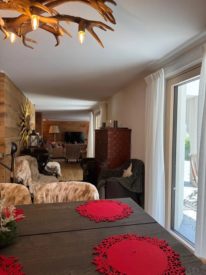 Exquisiter Alpen-Retreat in Via Maistra – Sankt Moritz Dorf – Erst kürzlich renoviert!