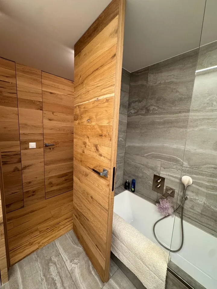 Exquisiter Alpen-Retreat in Via Maistra – Sankt Moritz Dorf – Erst kürzlich renoviert!
