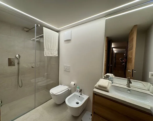 Exquisiter Alpen-Retreat in Via Maistra – Sankt Moritz Dorf – Erst kürzlich renoviert!