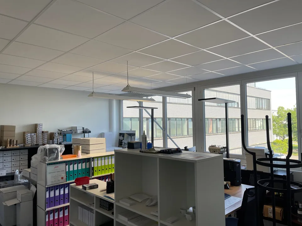 Modernes Büro im 1. Obergeschoss in Cham