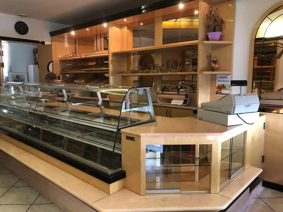 Magasin en position centrale