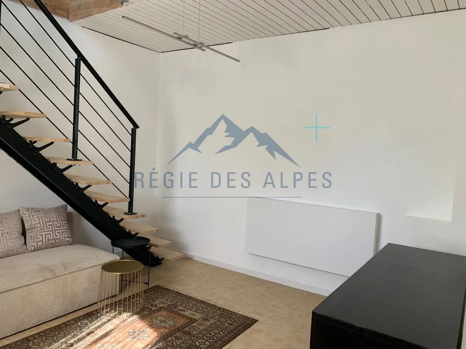 Charming furnished duplex of high standard ? 50 m² ? Presinge (GE)