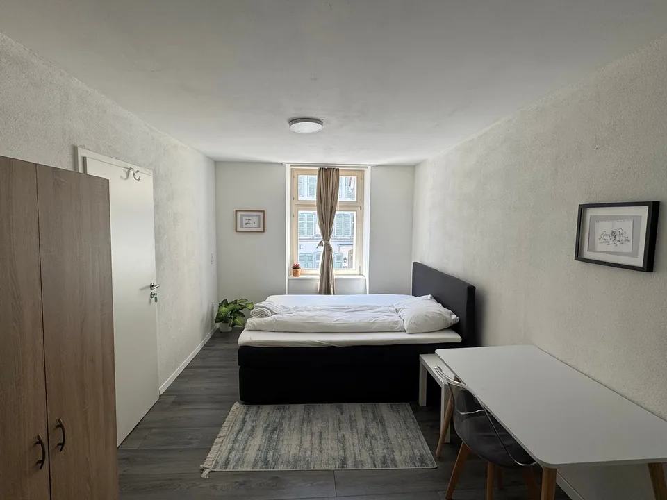 Camere per tecnici Basellandschaft per fino a 6 persone | Facilmente raggiungibile | 3 camere separate