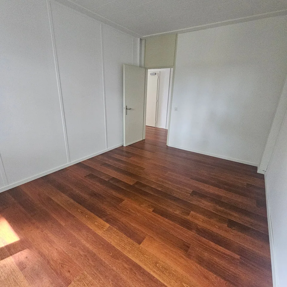Helles Büro mit 3 Räumen zur Miete in Lugano – Via Luigi Canonica 4 – Foto 9 von 10