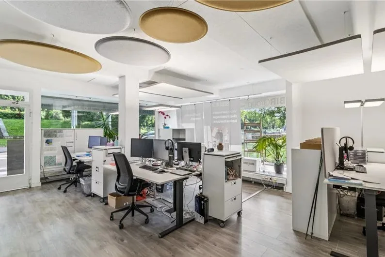 Gewerbliche Räume - Showroom - Werkstatt