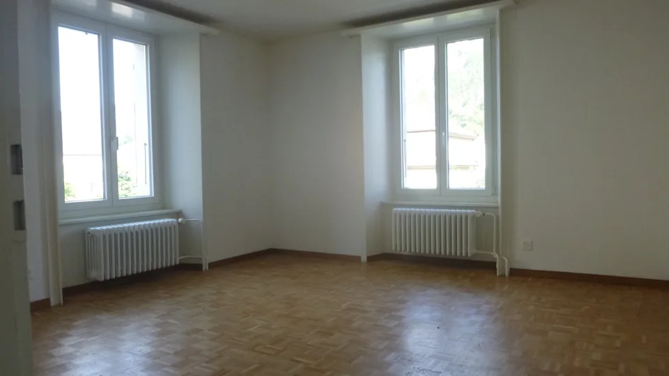 Vier-Zimmer-Wohnung mit Balkon