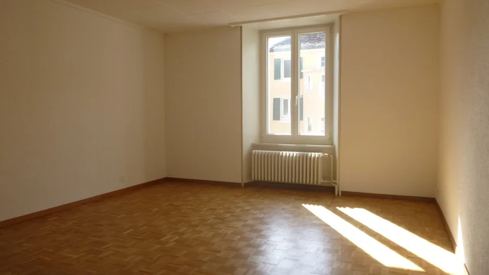 Vier-Zimmer-Wohnung mit Balkon
