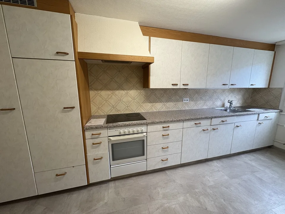 Bel appartement spacieux de 3,5 pièces au 2e étage à louer