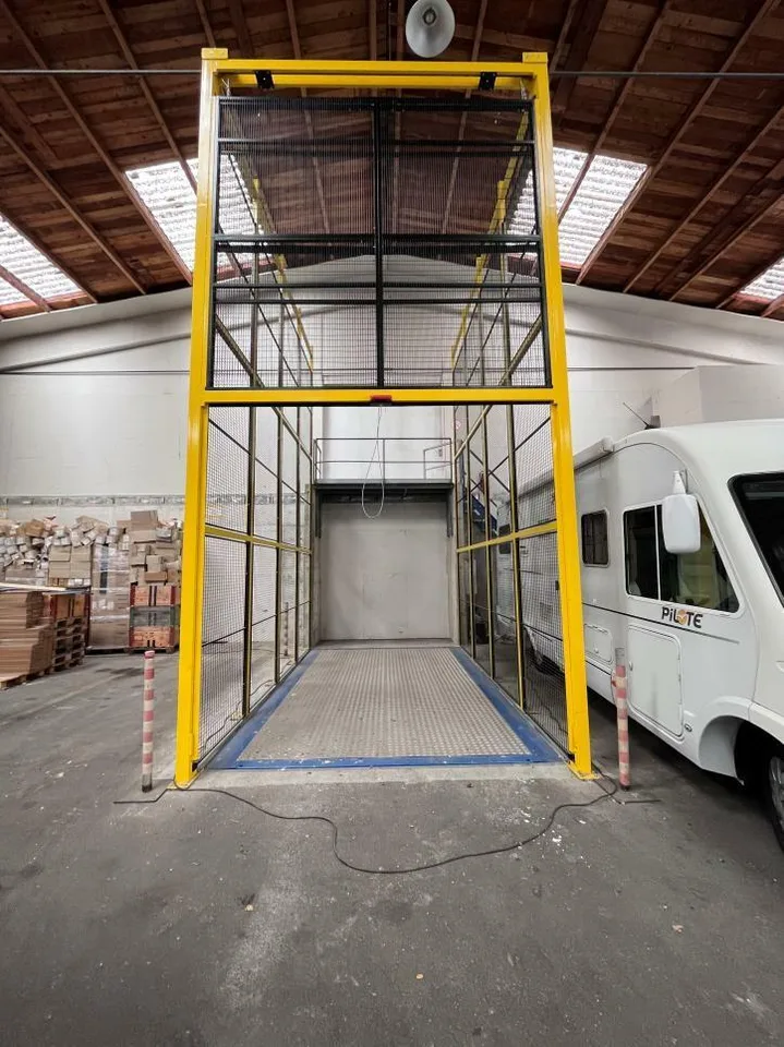 Geräumige Industriehalle mit möglicher Mezzanine-Nutzung – Foto 7 von 7