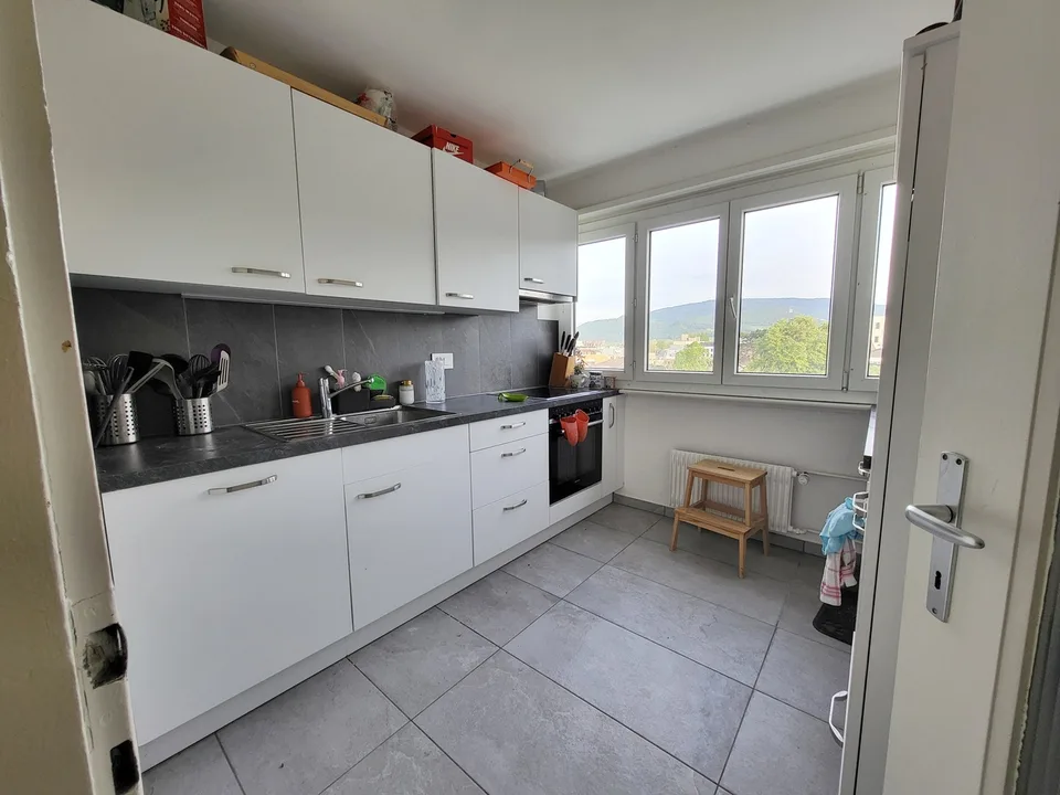 Appartement 3,5 pièces de 84 m2 au 6ème étage avec ascenseur
