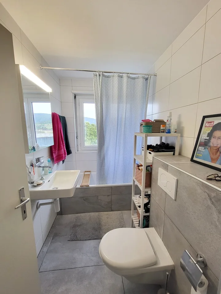 Appartamento 3,5 locali di 84 m2 al 6° piano con ascensore