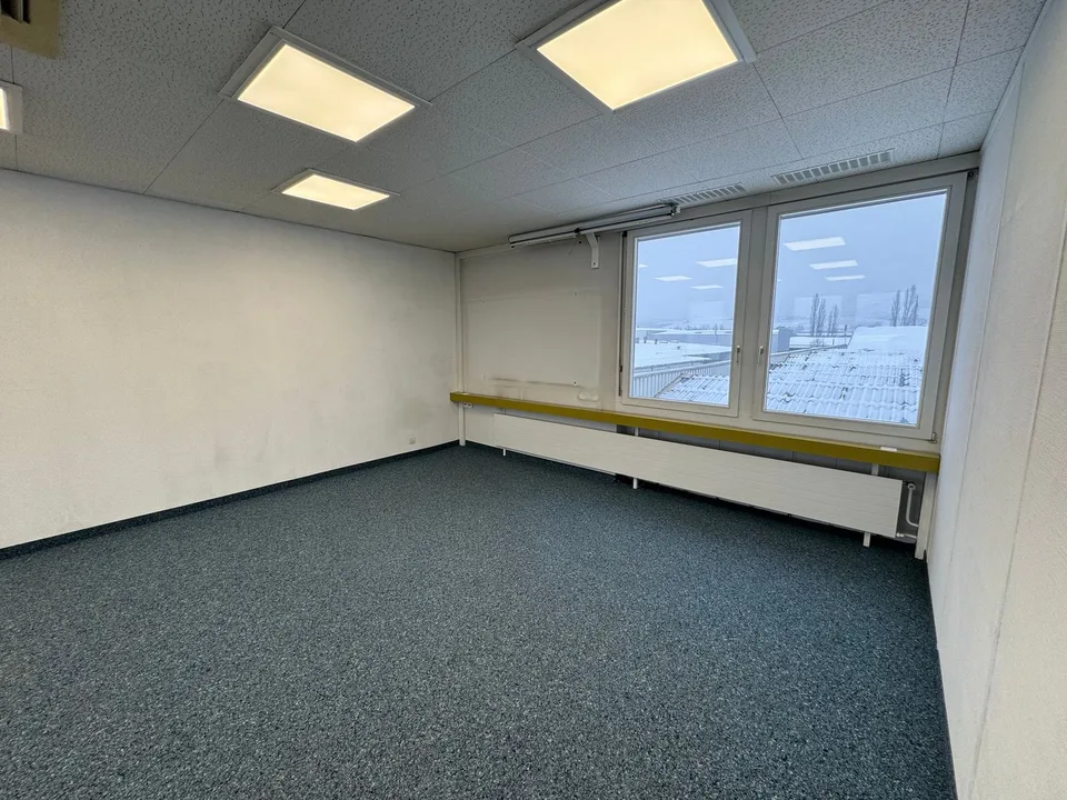 Geräumige Büro- und Gewerbefläche in Weinfelden zu vermieten – Foto 6 von 7