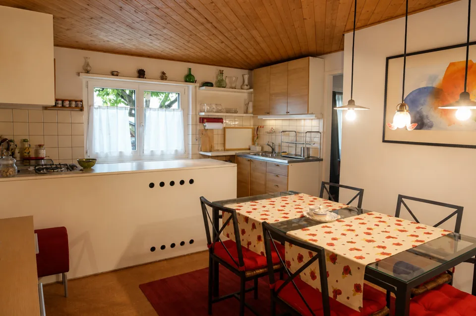 2.5 locali ammobiliato con splendido giardino