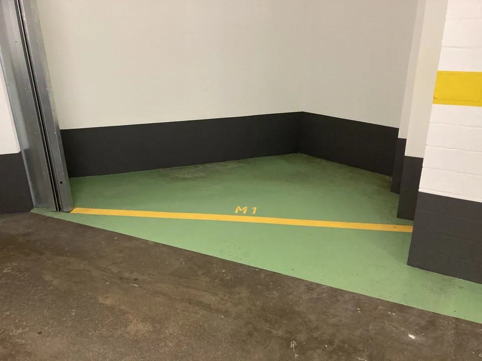 Place de stationnement pour motocyclette en centre-ville