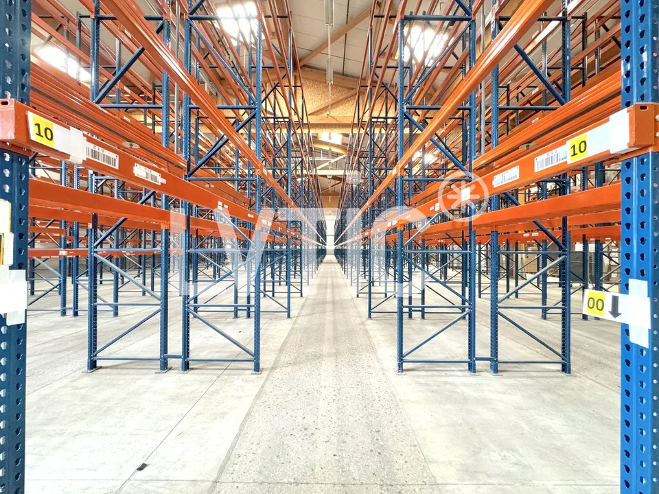 Halle logistique de 1200 m2 à louer à Cheseaux-sur-Lausanne