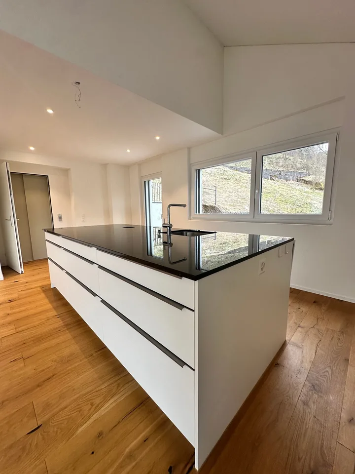 Moderne 5.5-Zimmer-Duplex-Wohnung in ruhiger Lage von Bauma