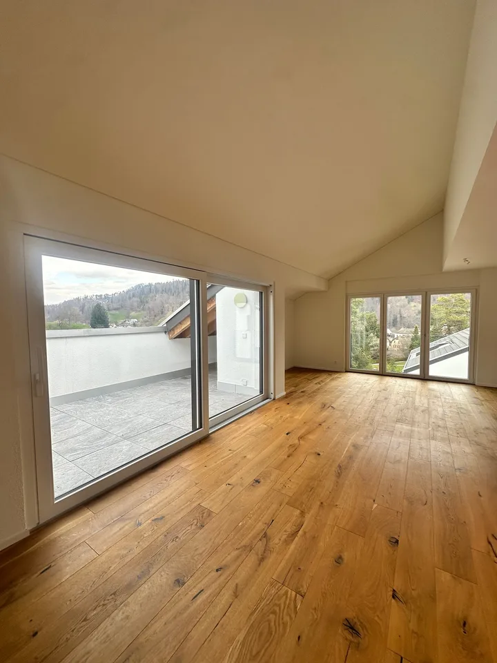 Moderne 5.5-Zimmer-Duplex-Wohnung in ruhiger Lage von Bauma
