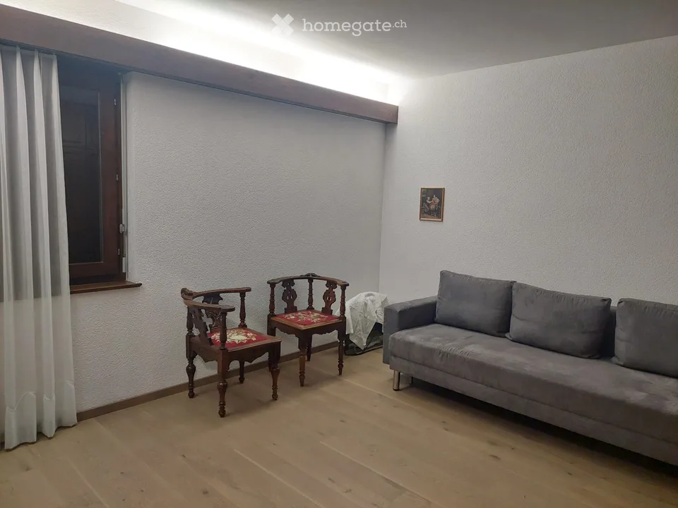 Wohnung plus 150 Ausgaben