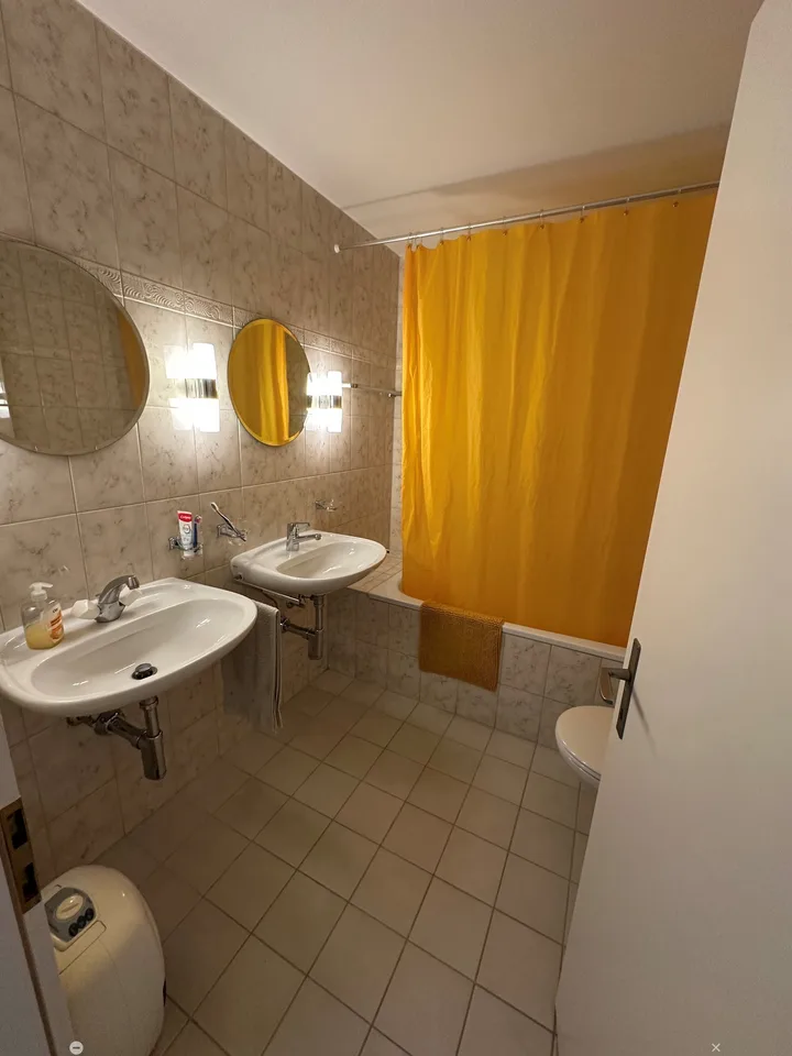 Charmante 3.5-Zimmer-Wohnung mit Balkon in Biel
