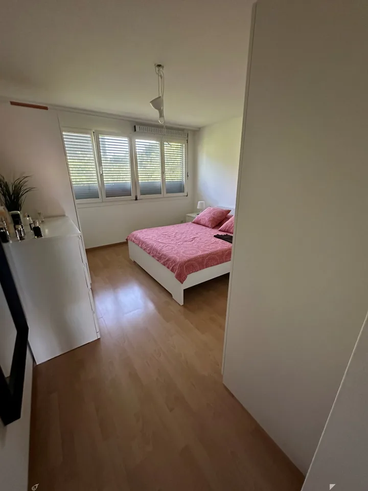 Charmante 3.5-Zimmer-Wohnung mit Balkon in Biel