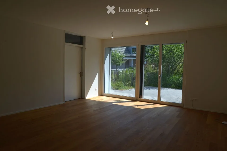 Premium Hausgemeinschaft bietet letztes grosses Zimmer