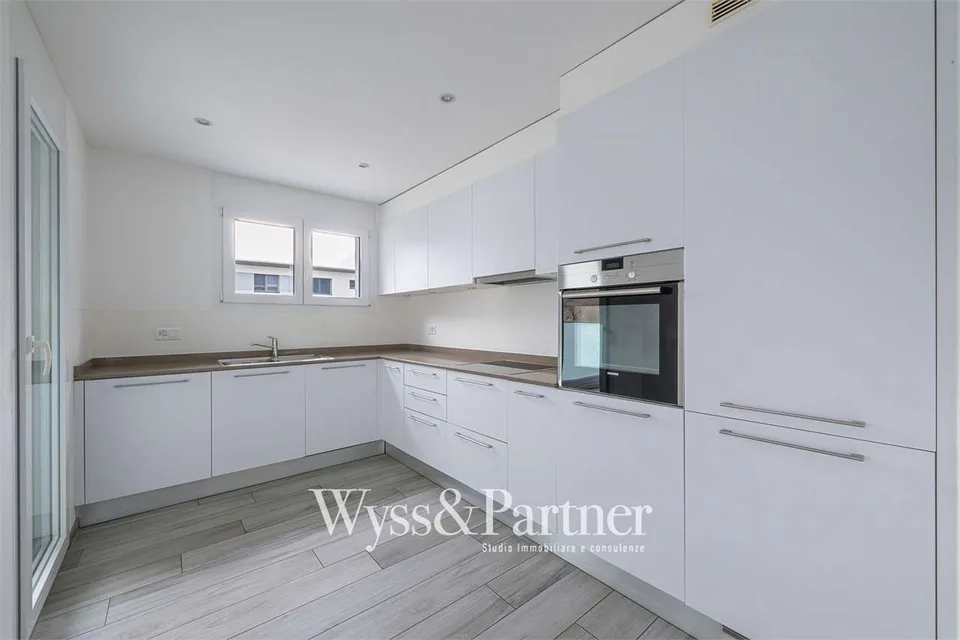 Appartement moderne de 4,5 pièces à louer à Osogna