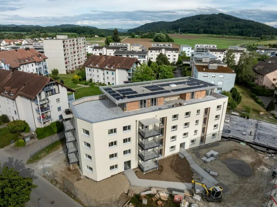 Exklusive 4.5-Zimmer-Attikawohnung mit ca. 163 m² Sonnenterrasse - Erstbezug im Neubau