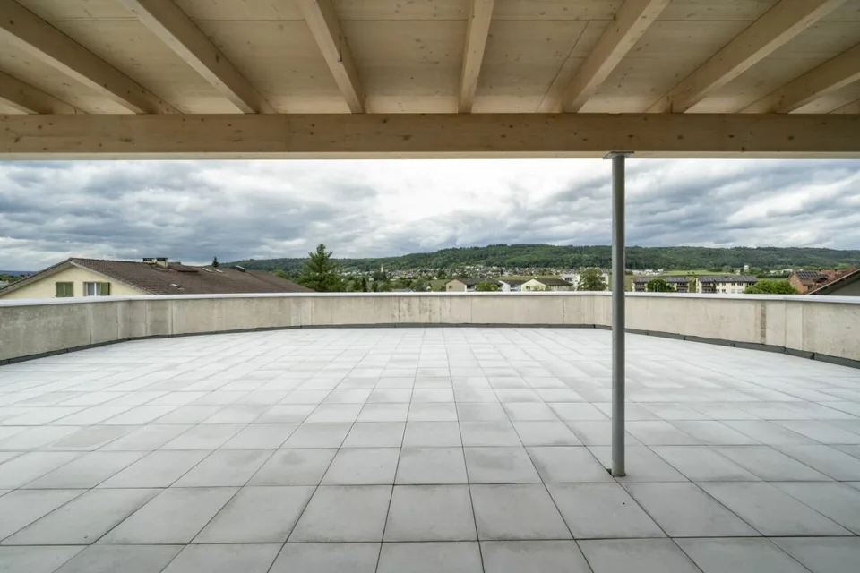 Exklusive 4.5-Zimmer-Attikawohnung mit ca. 163 m² Sonnenterrasse - Erstbezug im Neubau