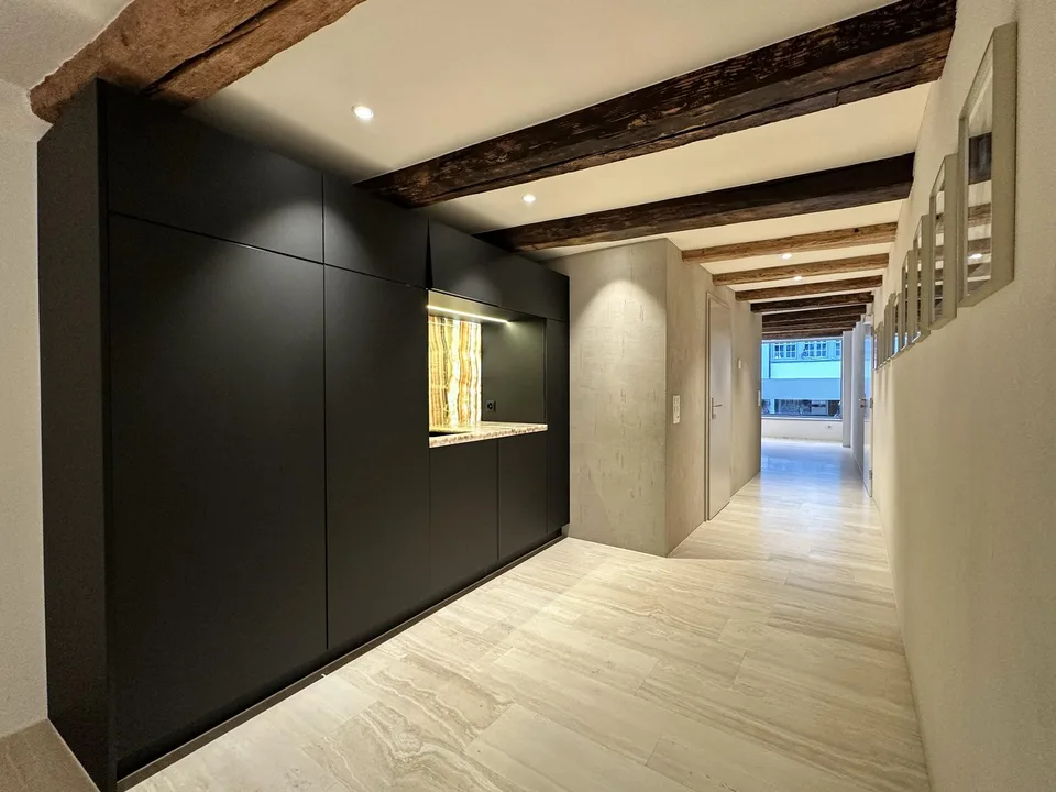 Attraktiver Showroom/Büro mit Wölbekeller in der Altstadt
