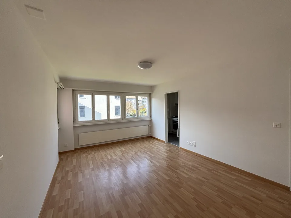 Appartamento 2 camere luminoso al 1° piano – Posizione tranquilla con buona connessione