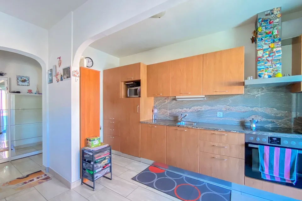 Rinnovato appartamento di 4,5 locali in zona residenziale. – foto 15 di 18