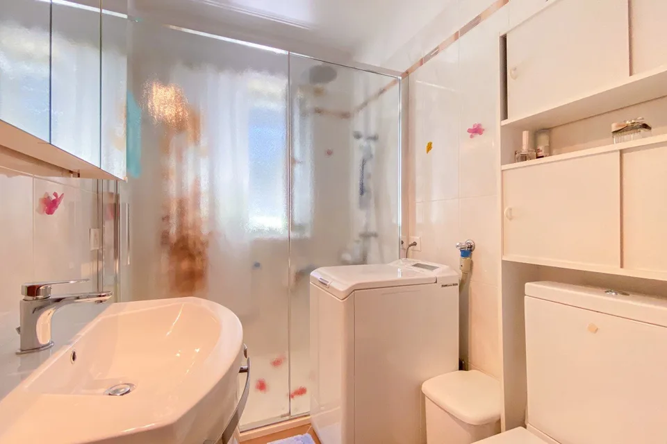 Rinnovato appartamento di 4,5 locali in zona residenziale. – foto 16 di 18