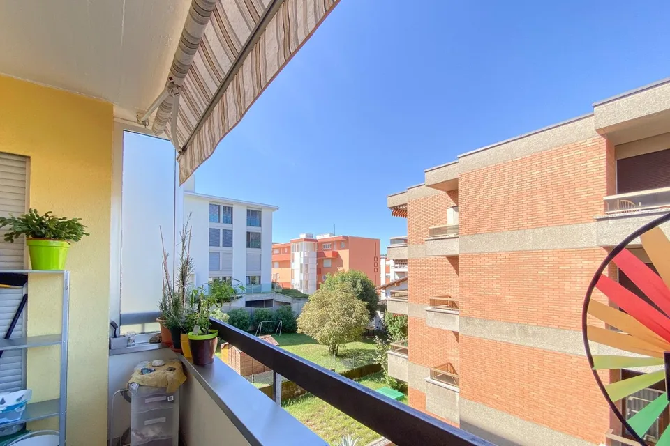 Rinnovato appartamento di 4,5 locali in zona residenziale.