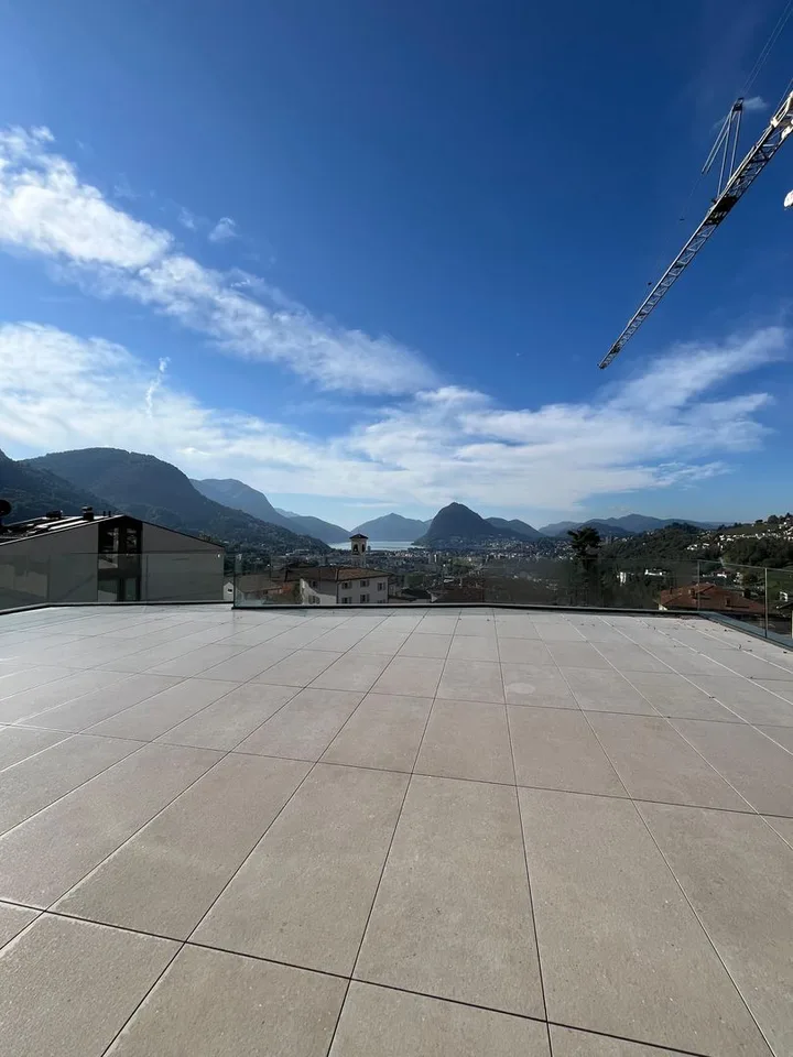 Residenza Rhose, attico 5.5 locali, Canobbio