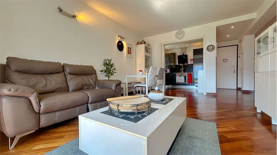 HELLES 3-ZIMMER-FERIENWOHNUNG MIT SEEBLICK – Foto 6 von 10