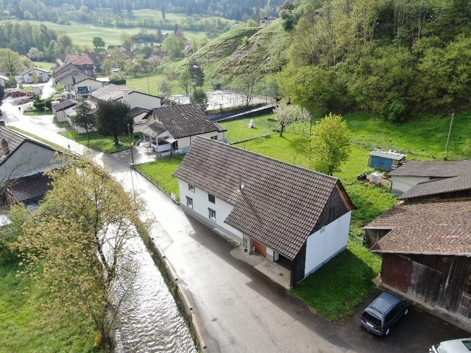 À VENDRE - Maison unique à Vermes avec spa, sauna et hammam