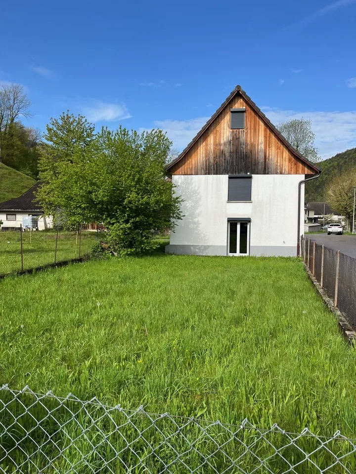 À VENDRE - Maison unique à Vermes avec spa, sauna et hammam