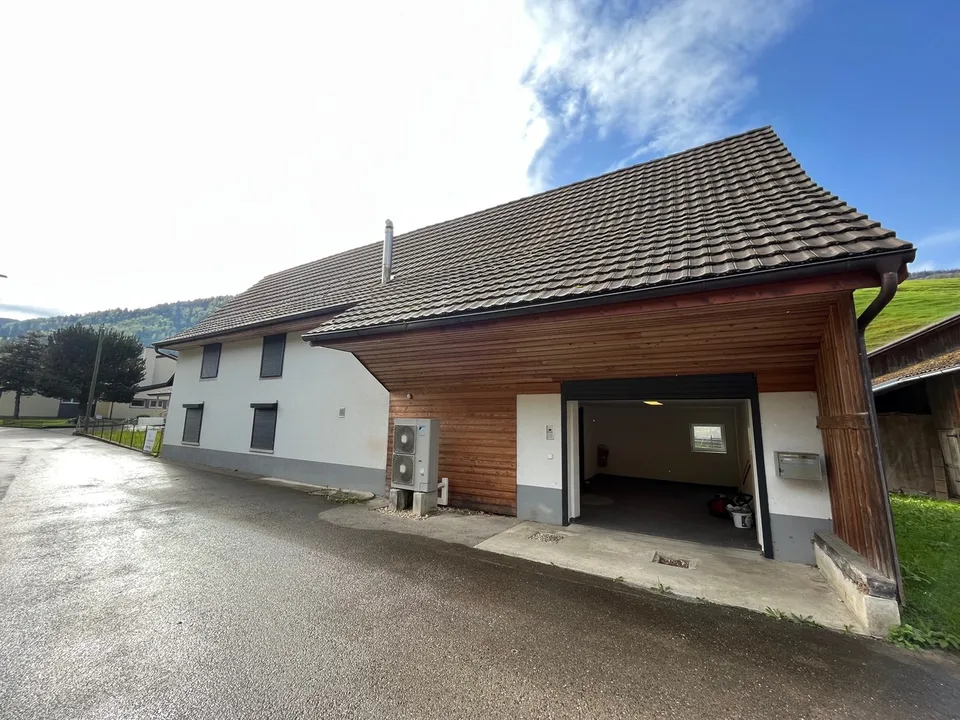 À VENDRE - Maison unique à Vermes avec spa, sauna et hammam