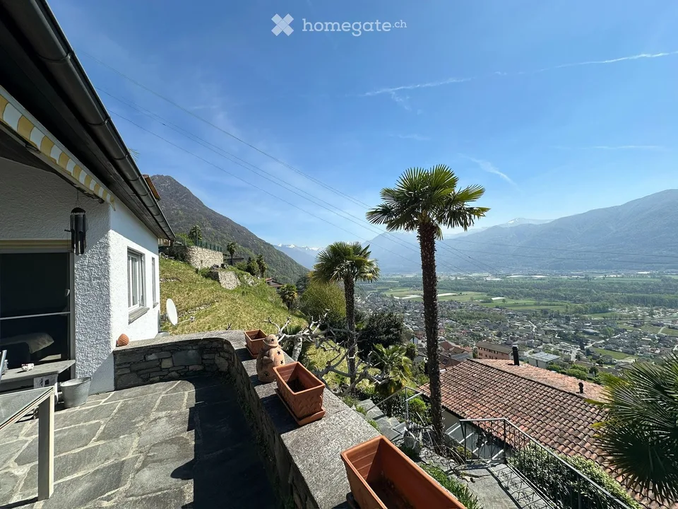 Maison unifamiliale/maison de vacances ensoleillée avec vue imprenable.