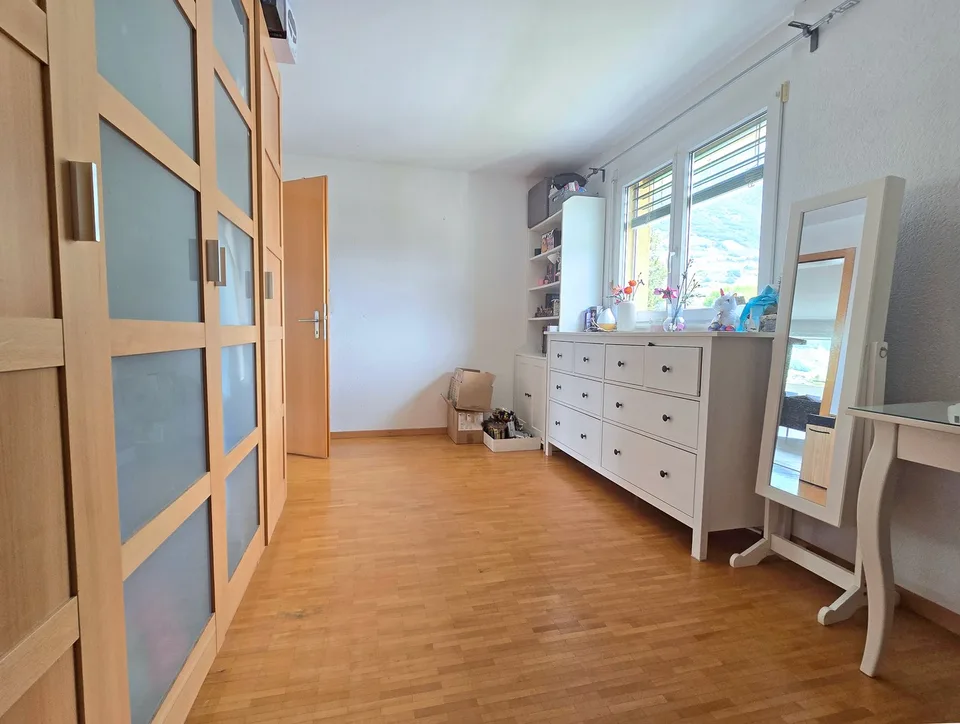 Auf der letzten Etage mit freier Sicht und zentraler Lage