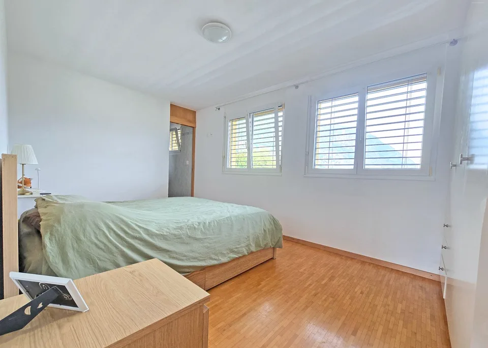 Auf der letzten Etage mit freier Sicht und zentraler Lage