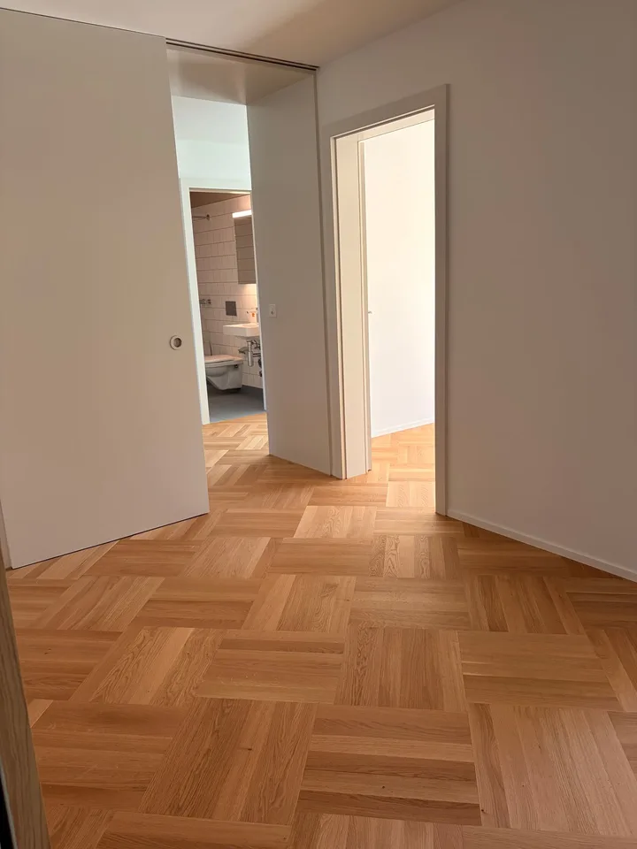 Appartamento W10 ¦ Proprietà immobiliare temporanea (WAZ) ¦ Promozione estiva fino al 15.09.2026