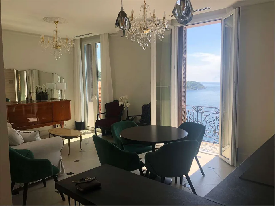 Appartamento di prestigio ultimo piano vista mare
