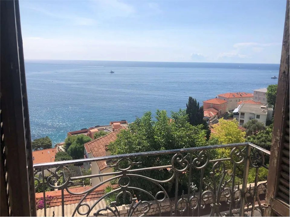 Appartamento di prestigio ultimo piano vista mare