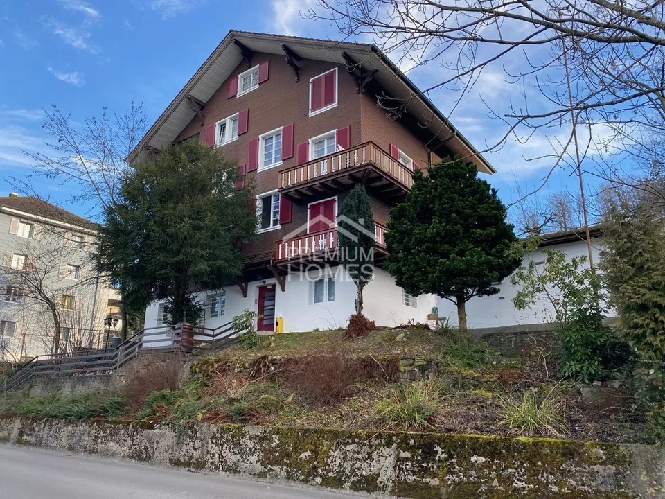 Casa multifamiliare con potenziale - Investire nel futuro!
