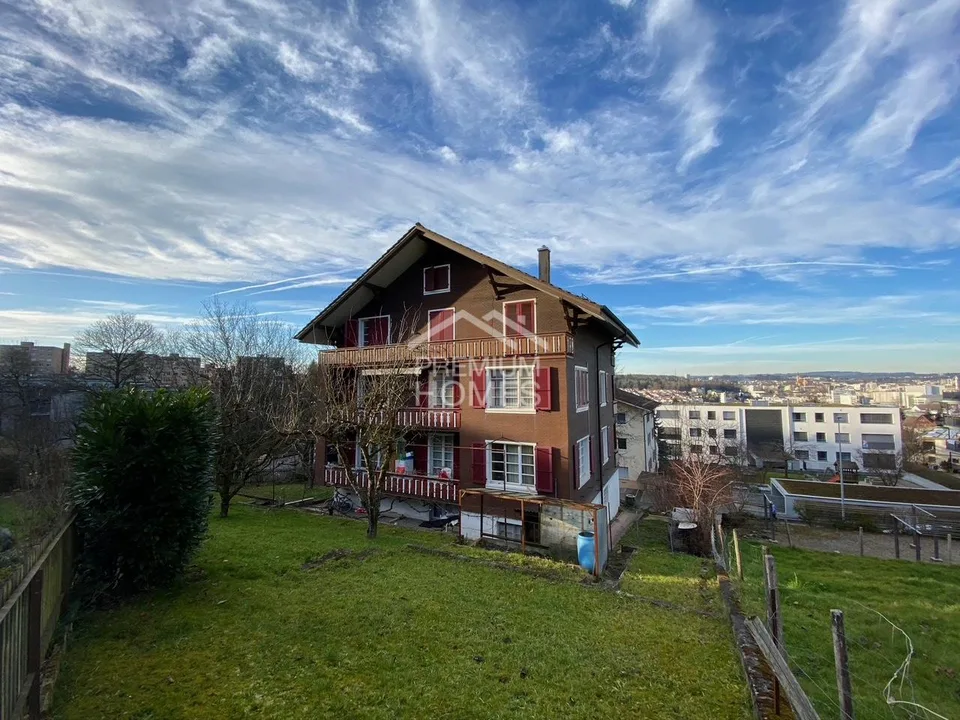 Mehrfamilienhaus mit Potenzial - Investition in die Zukunft!