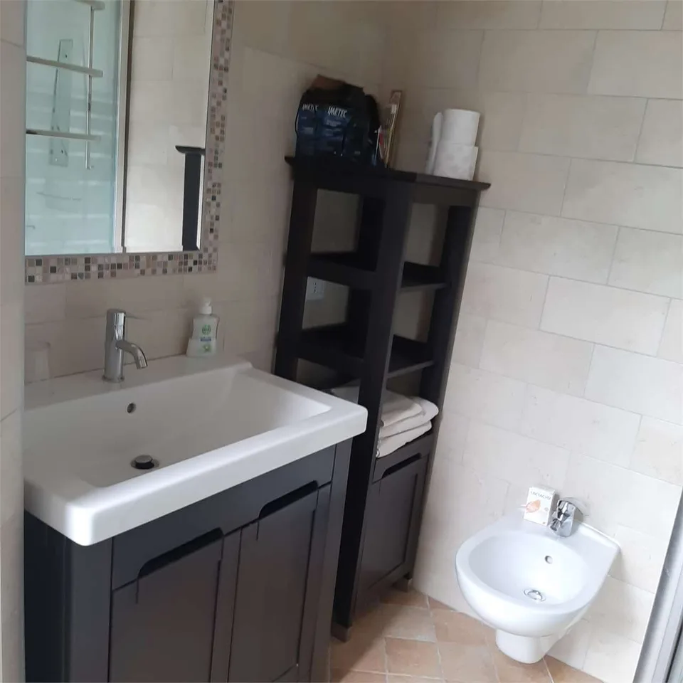 Grande e ben mantenuta villa in stile Liberty in posizione tranquilla – foto 12 di 13