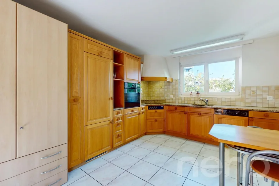 Confort, lumière et jardin privé – superbe duplex à Morat – photo 16 sur 19