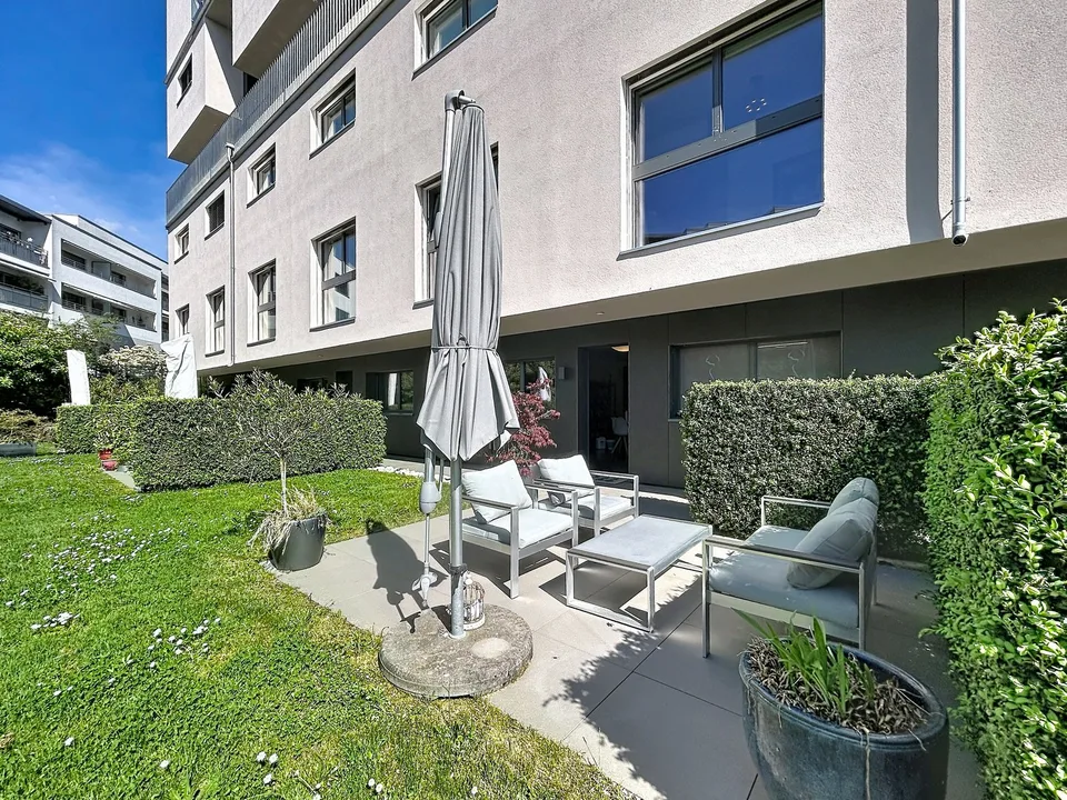 Dreieinhalb-Zimmer-Triplex mit separatem Bereich, nahe dem See und der EPFL