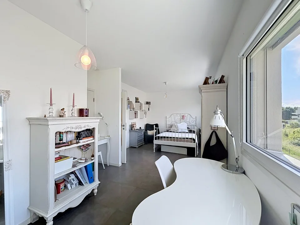 Triplex di 5,5 locali con spazio indipendente, vicino al lago e all'EPFL – foto 13 di 23